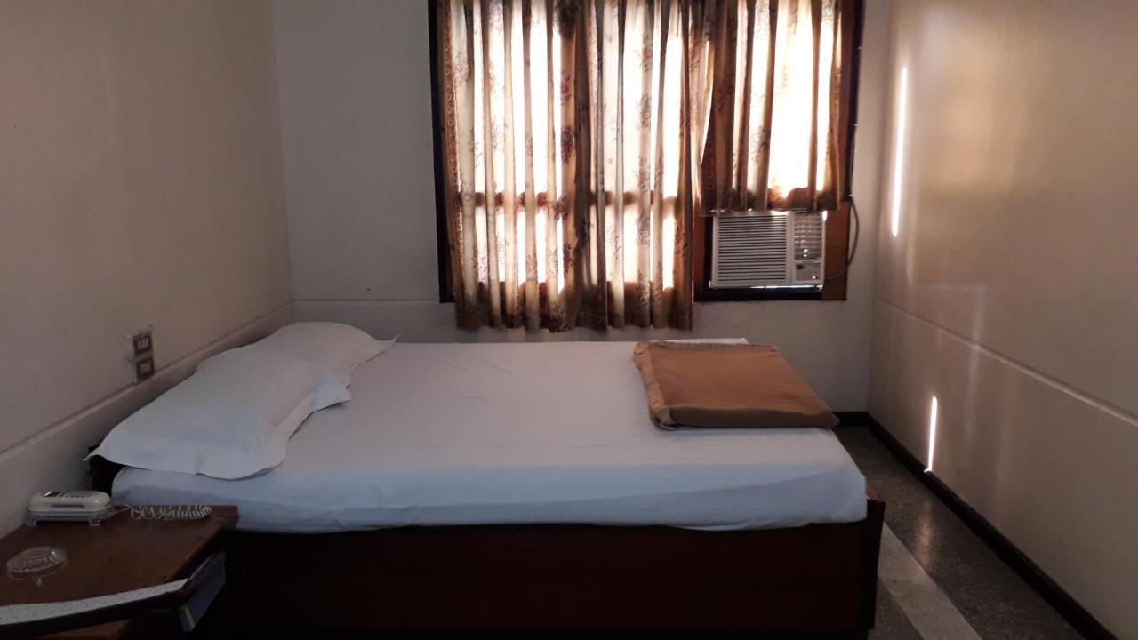 Taim Phyu Hotel Μανταλέι Εξωτερικό φωτογραφία