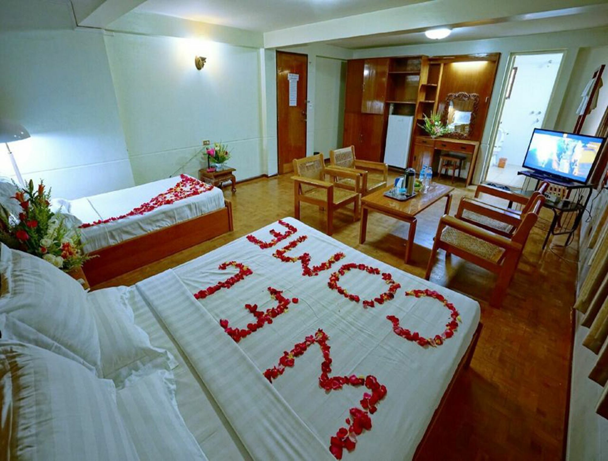 Taim Phyu Hotel Μανταλέι Εξωτερικό φωτογραφία